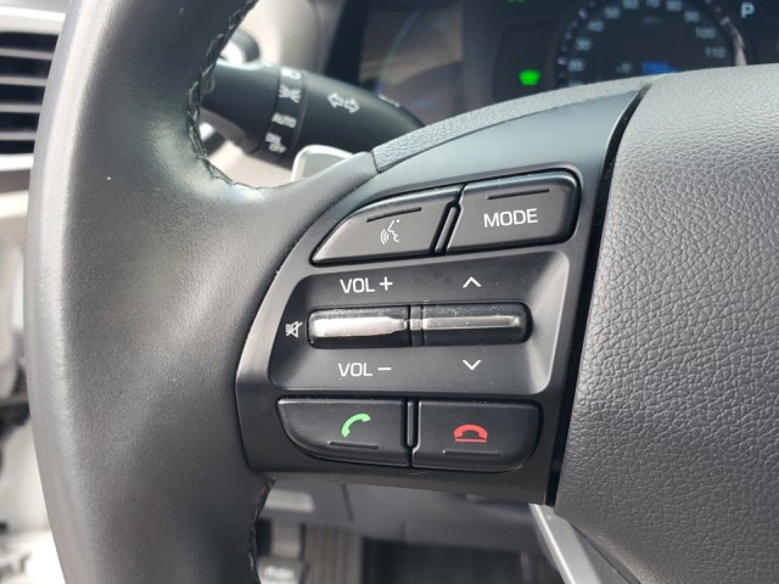 Used 2019 Hyundai Ioniq Limited w/ Ultimate Package 02 image 18