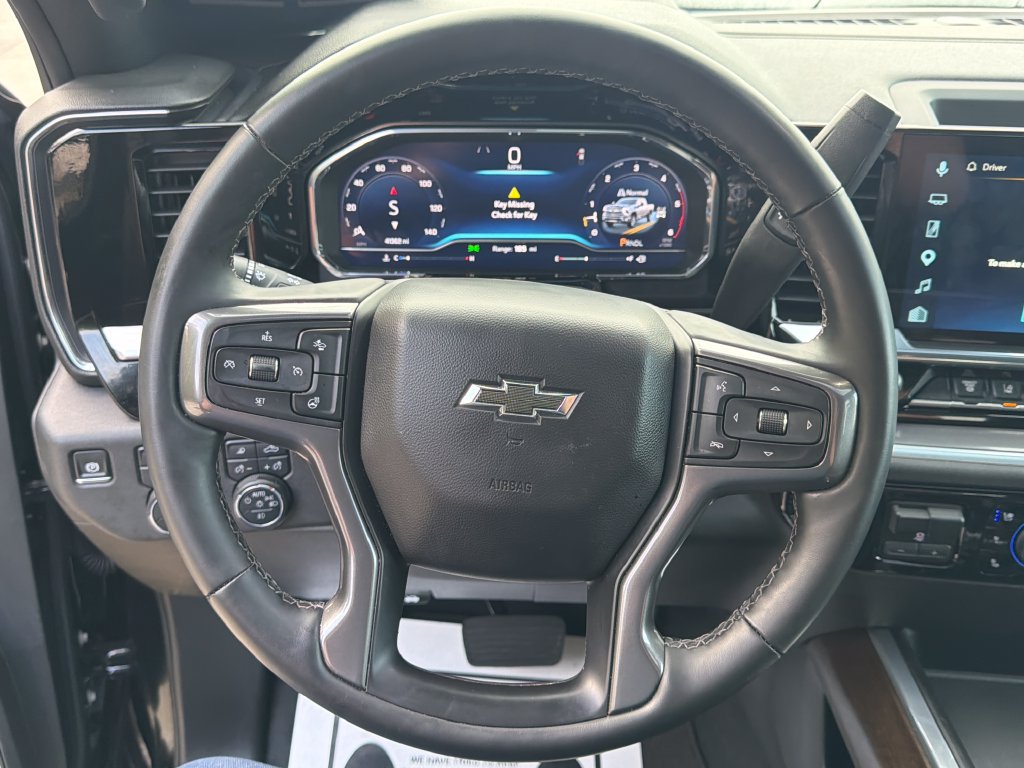 Used 2025 Chevrolet Silverado 2500 High Country w/ Midnight Edition AWD/4WD image 18