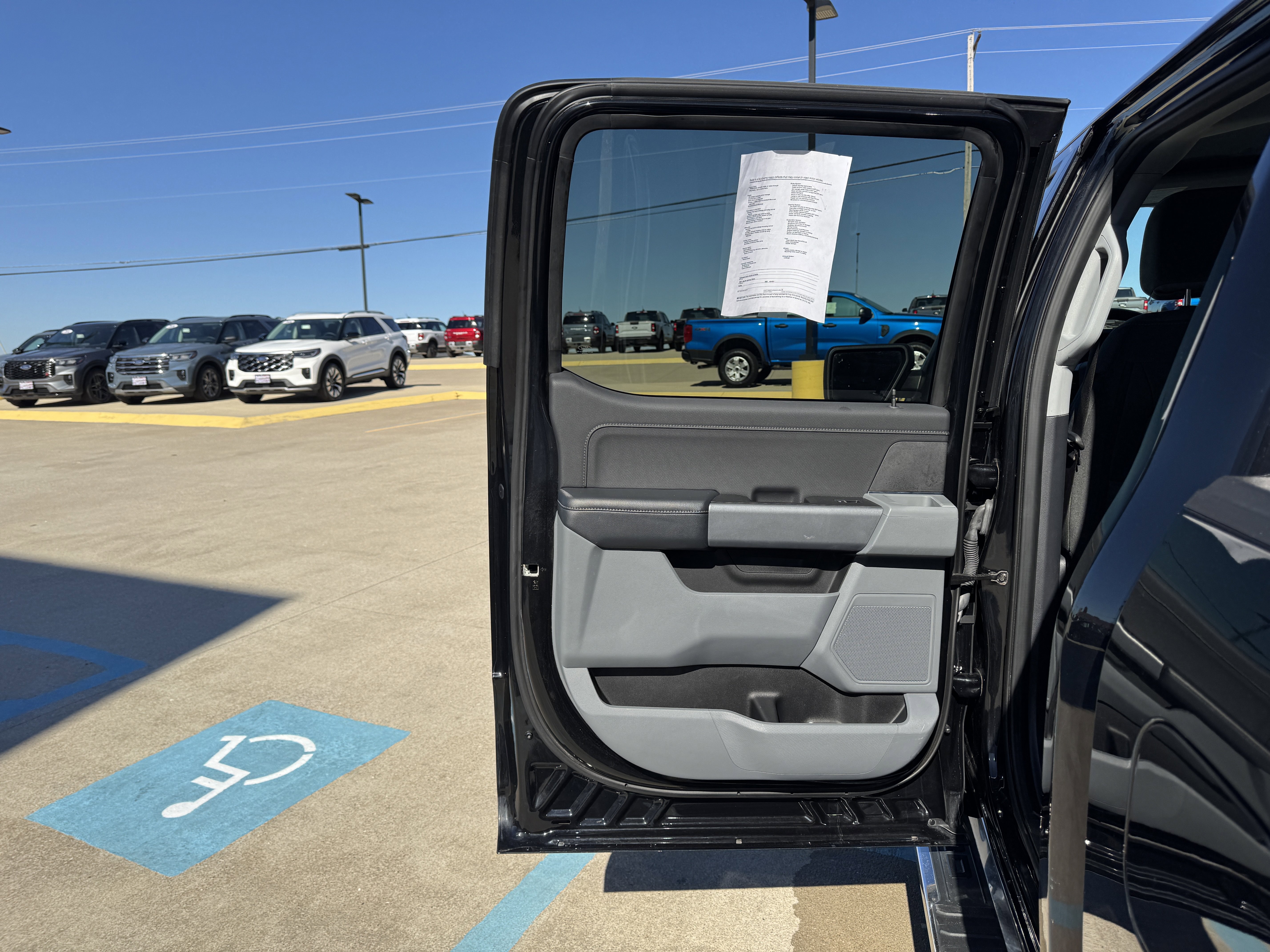 Certified 2024 Ford F150 XLT w/ Mobile Office Package image 32