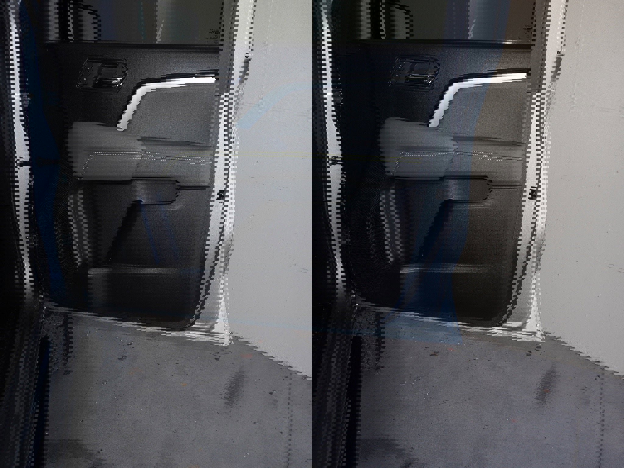 Used 2025 Chevrolet Colorado ZR2 w/ Technology Package image 43