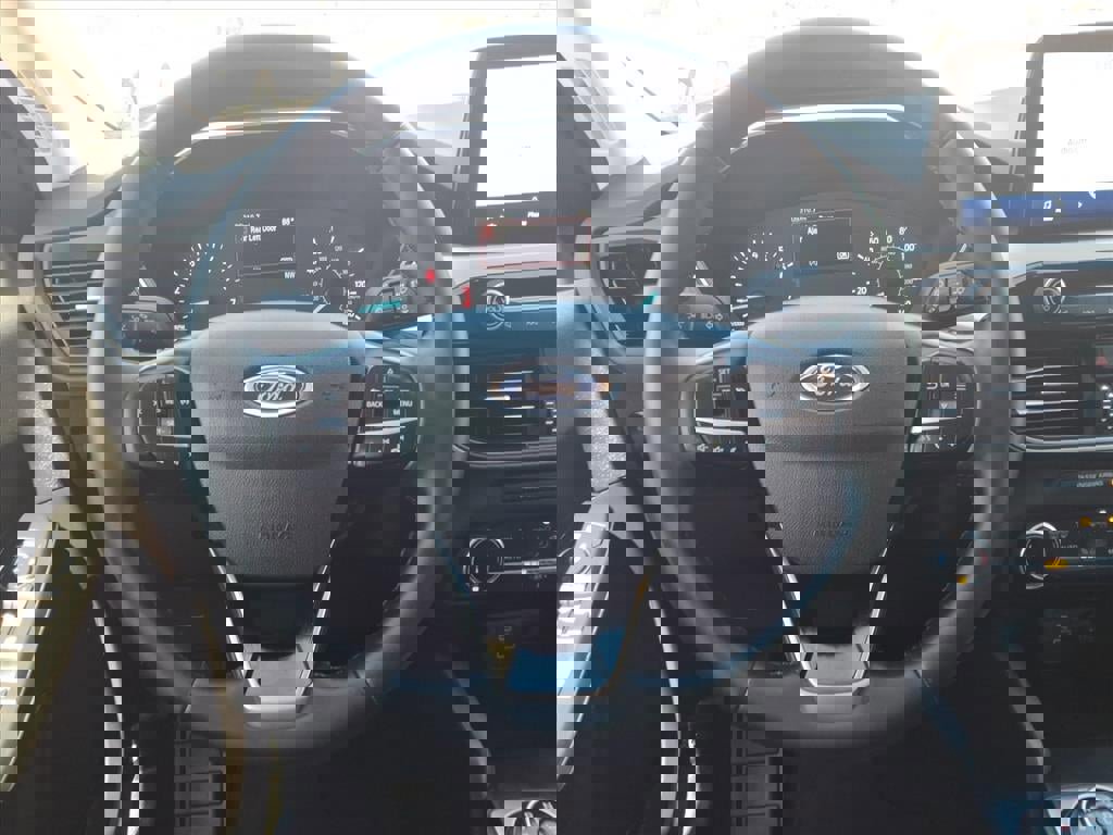 Certified 2022 Ford Escape SE w/ SE Sport Appearance Package image 19