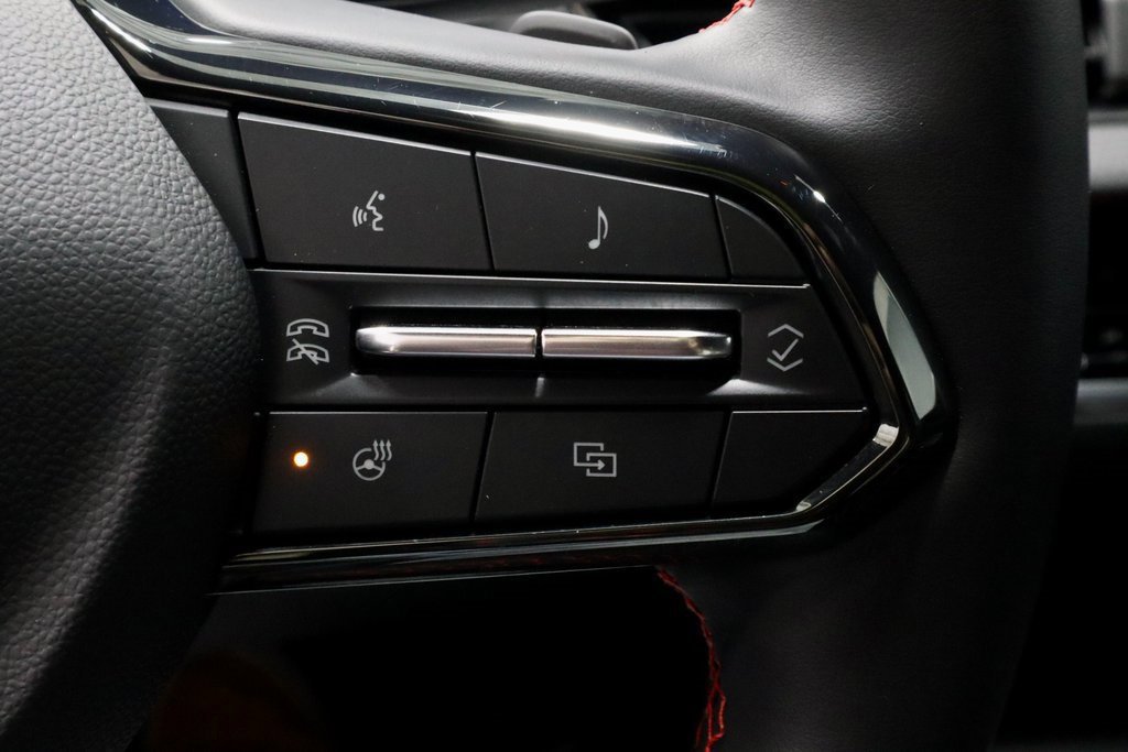 Used 2025 Chevrolet Equinox RS w/ Safety and Technology Package image 29