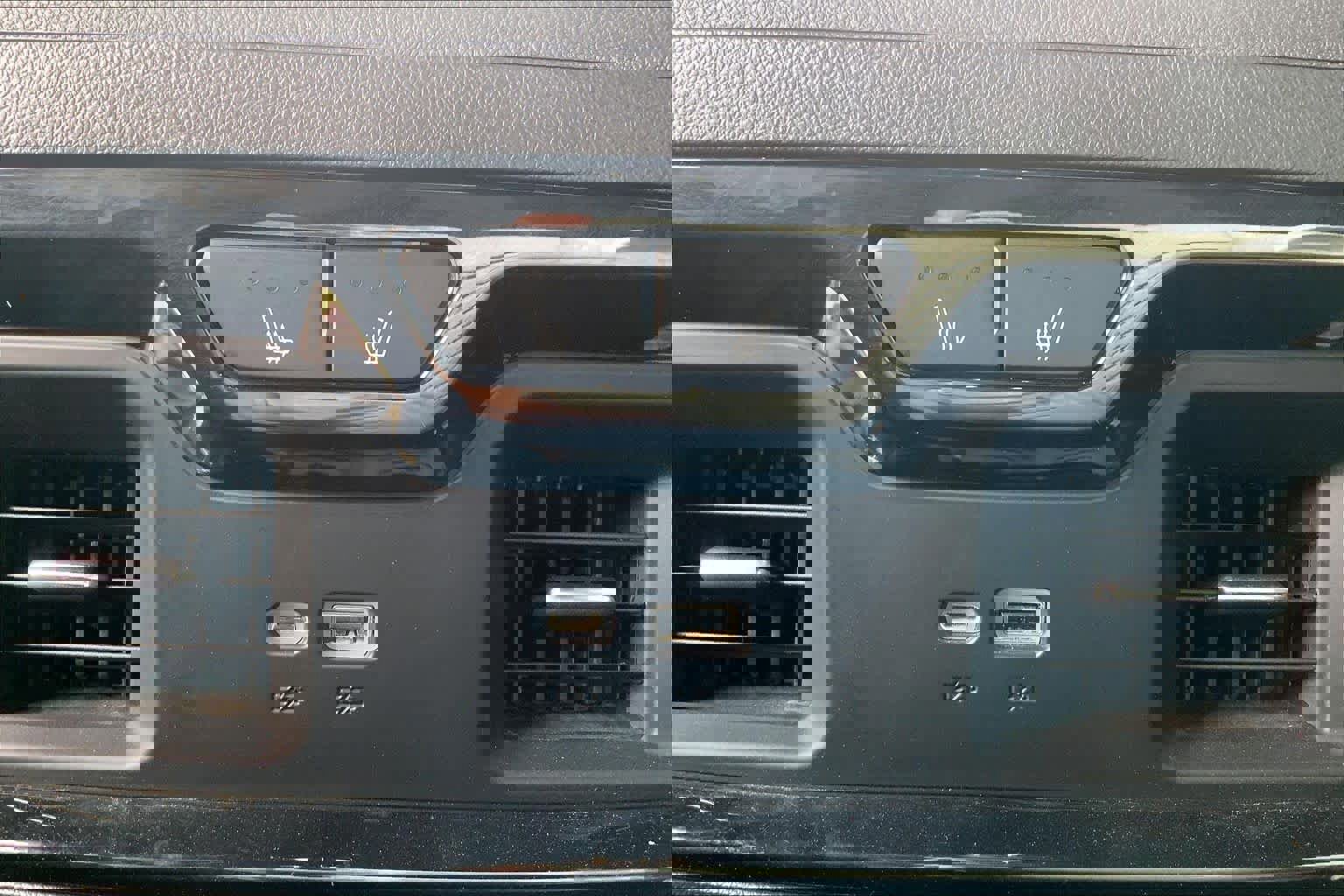 Used 2024 GMC Sierra 1500 AT4 w/ Technology Package image 33