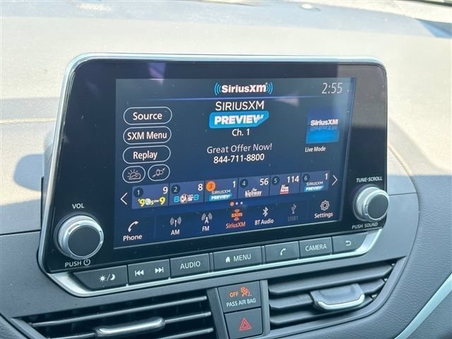 Used 2025 Nissan Altima 2.5 S FWD image 27