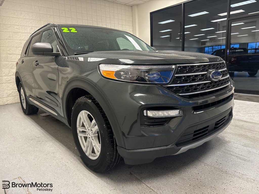 Certified 2022 Ford Explorer XLT w/ Equipment Group 202A