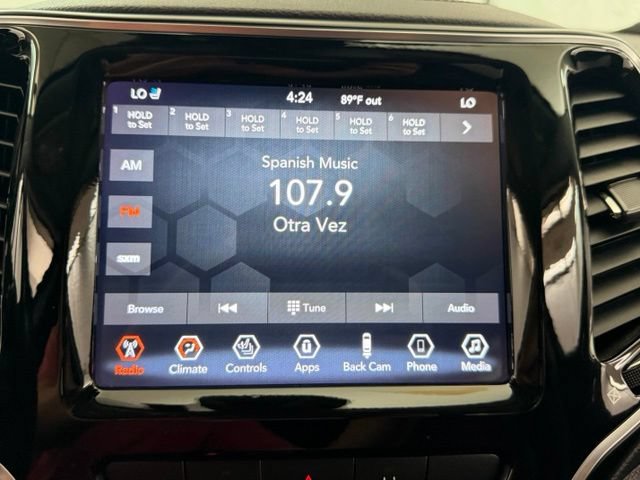 Used 2020 Jeep Cherokee Limited w/ Luxury Group AWD/4WD image 35