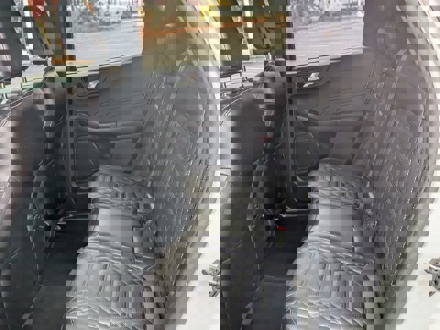 Certified 2024 Ford Escape SE w/ PHEV Premium Package image 30