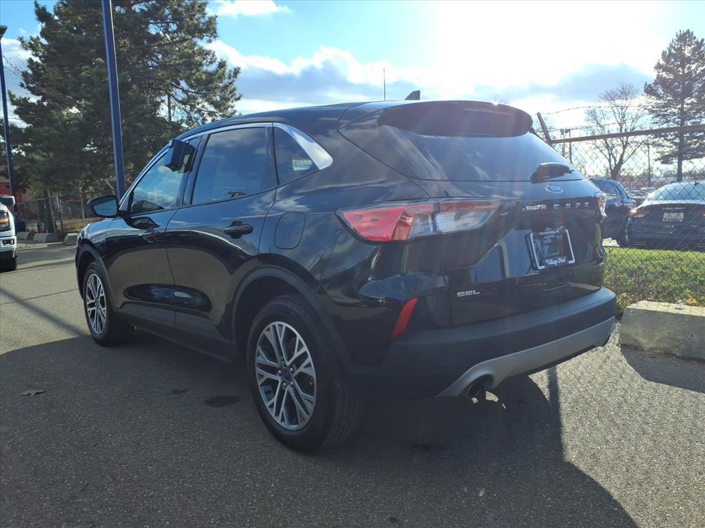 Certified 2022 Ford Escape SEL image 4