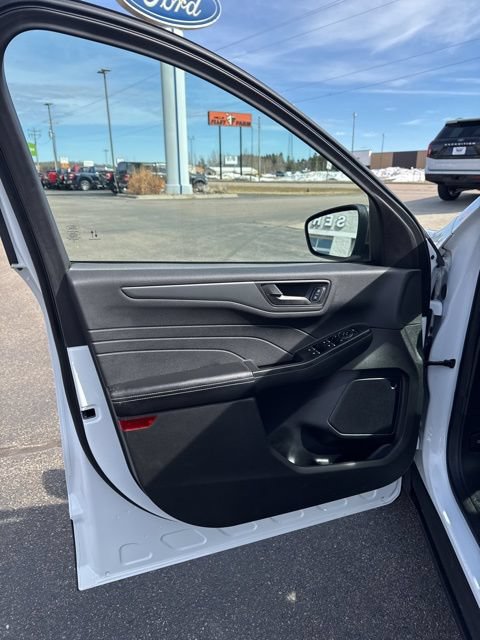 Certified 2024 Ford Escape Active AWD/4WD image 14