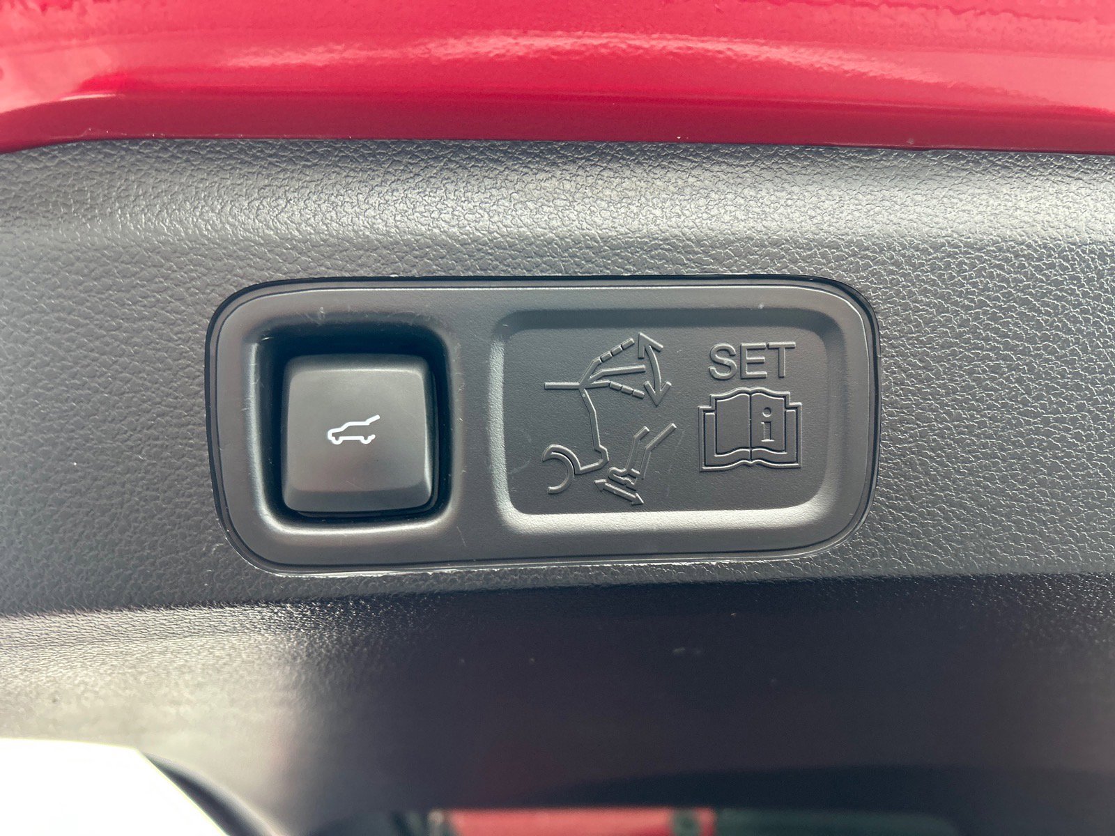 Certified 2020 Ford Expedition Limited w/ Special Edition Package image 19