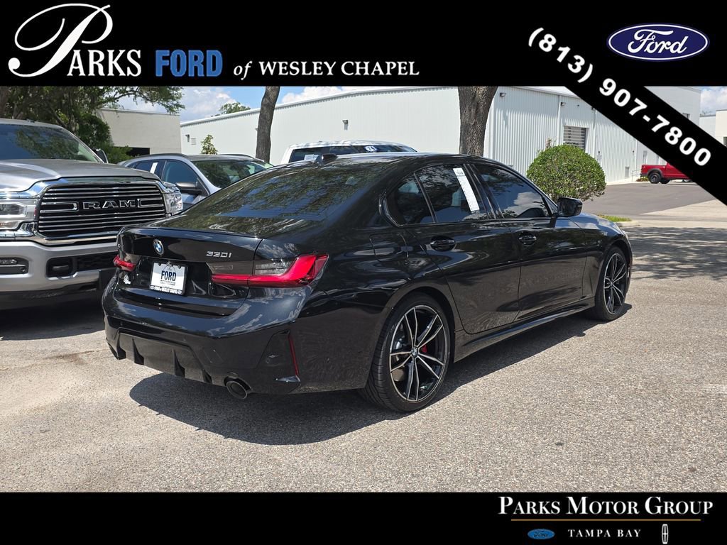 Used 2024 BMW 330i xDrive Sedan w/ M Sport Package AWD/4WD image 3