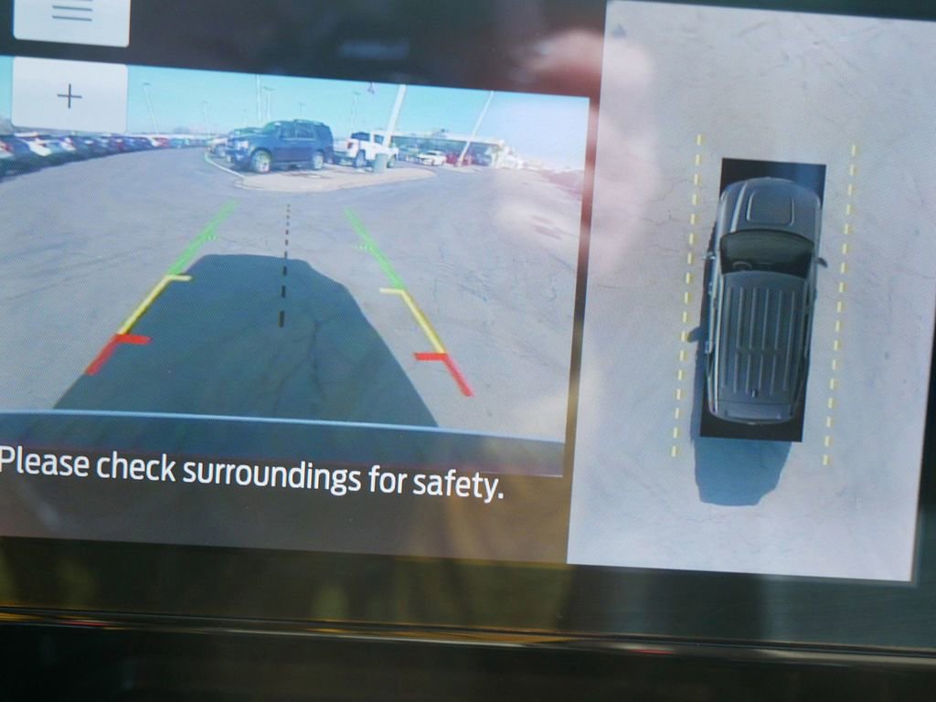 Certified 2023 Ford Explorer Platinum w/ Equipment Group 601A image 25