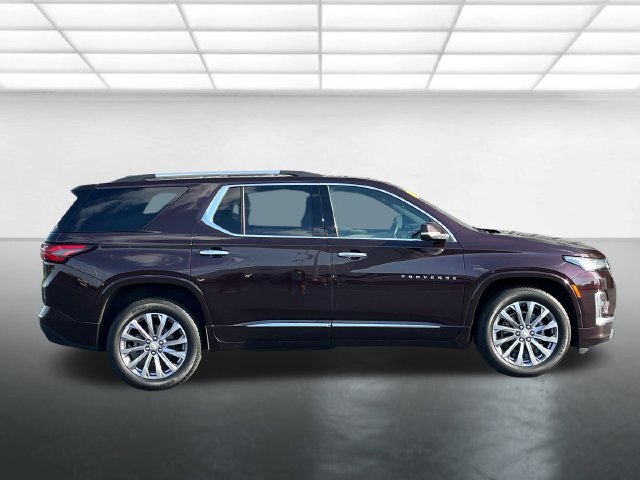 Used 2022 Chevrolet Traverse Premier w/ LPO, Floor Liner Package AWD/4WD image 4