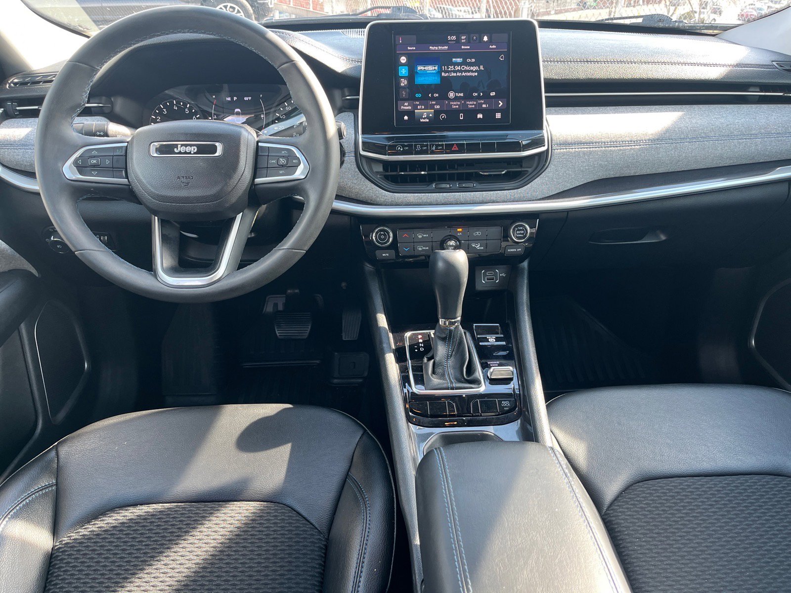 Used 2022 Jeep Compass Latitude image 6