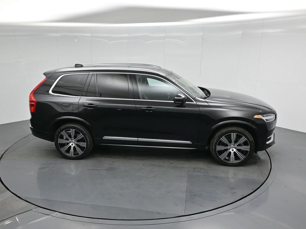 Used 2023 Volvo XC90 B6 Ultimate w/ Protection Package Premier image 12