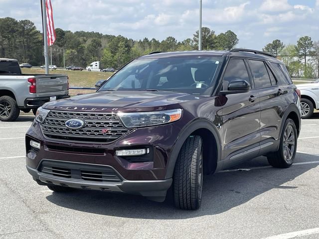 Certified 2022 Ford Explorer XLT w/ Equipment Group 202A image 6