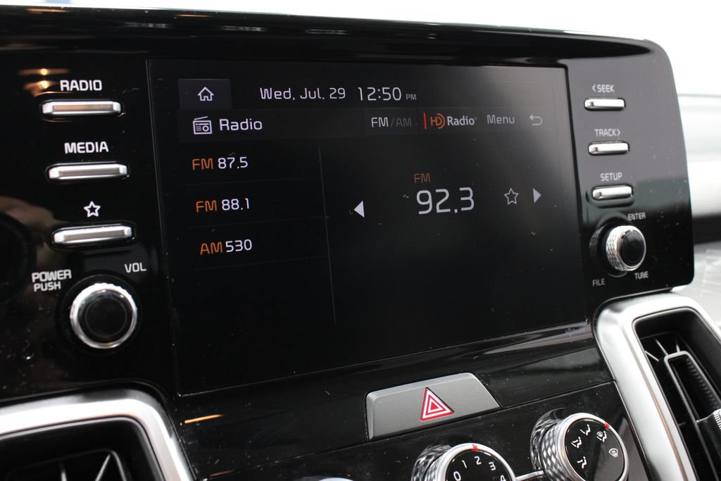 Used 2023 Kia Sorento LX AWD/4WD image 2