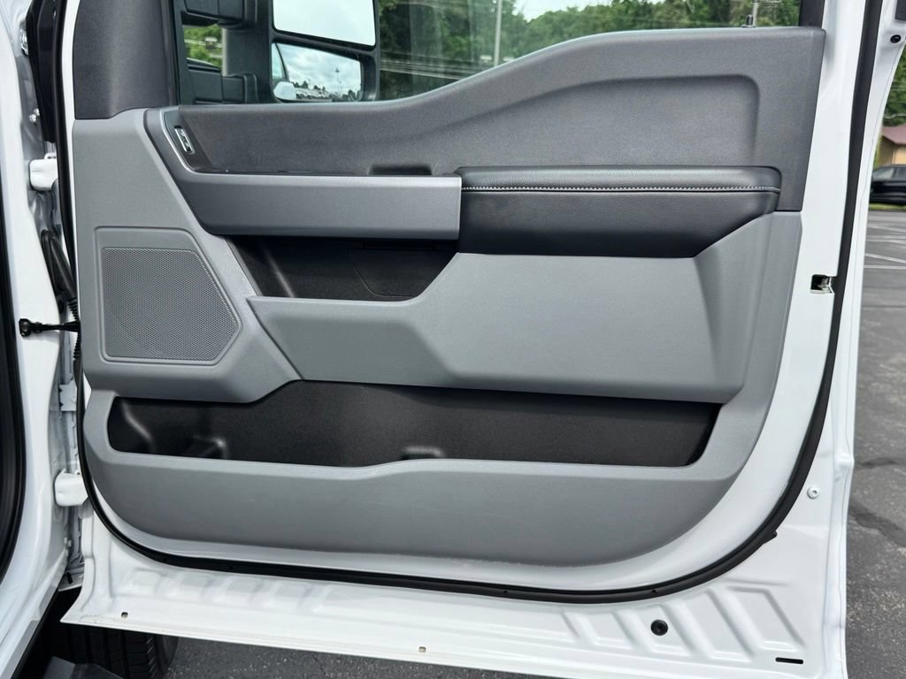 Certified 2024 Ford F350 XLT AWD/4WD image 24