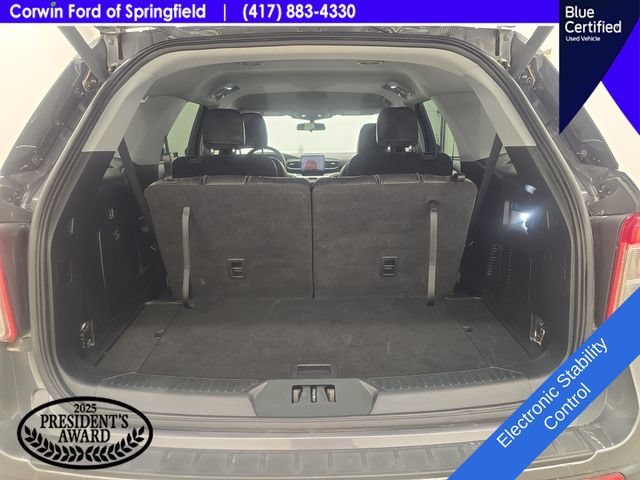 Certified 2022 Ford Explorer XLT w/ Equipment Group 202A AWD/4WD image 16