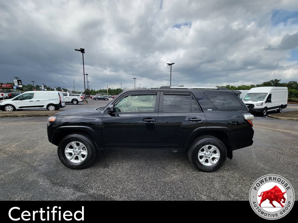 Used 2024 Toyota 4Runner SR5 AWD/4WD image 3