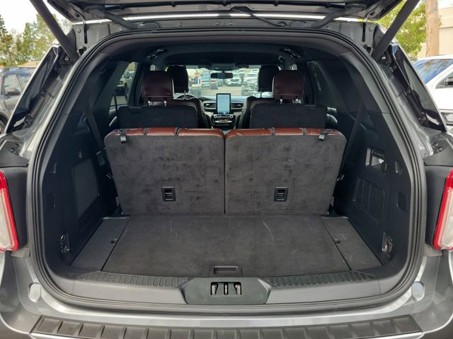 Certified 2022 Ford Explorer Platinum w/ Equipment Group 601A AWD/4WD image 23