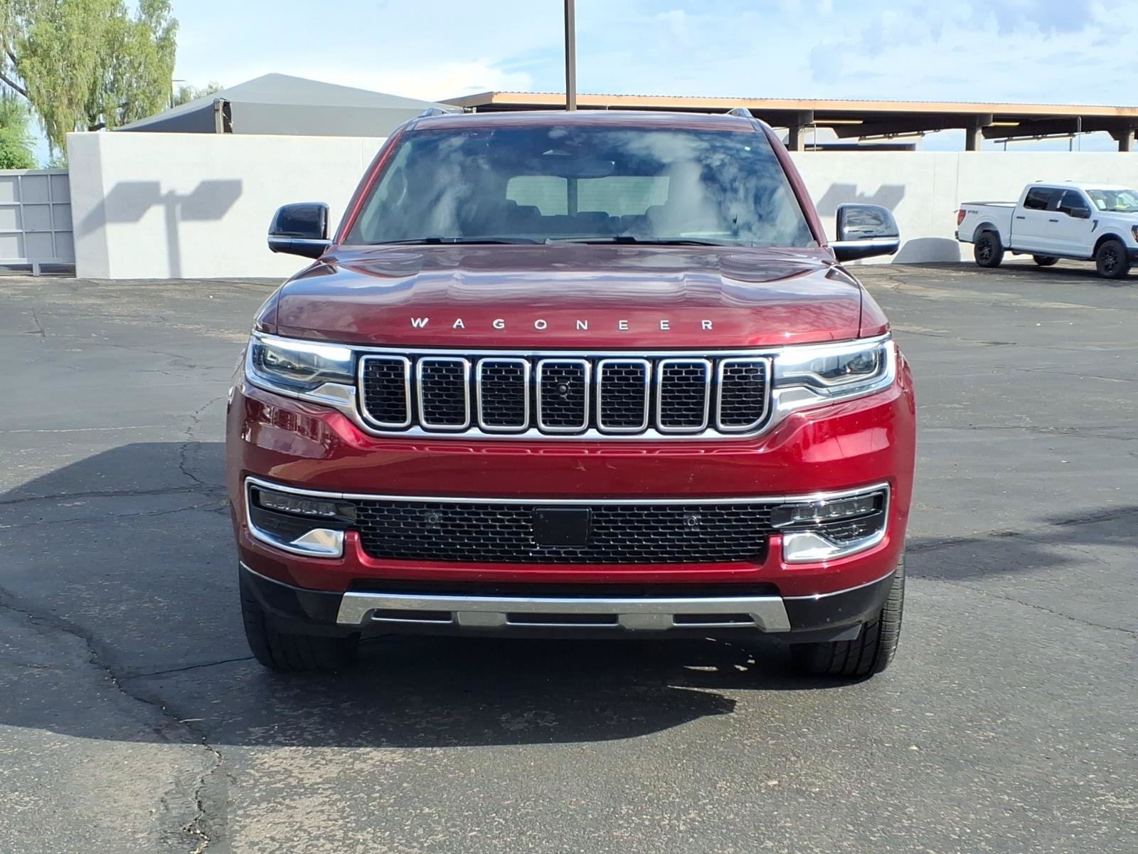 Used 2024 Jeep Wagoneer Series III w/ Premium Group I AWD/4WD image 2