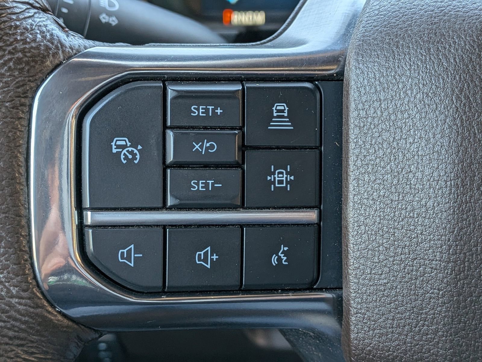 Certified 2023 Ford F350 King Ranch w/ FX4 Off-Road Package image 28