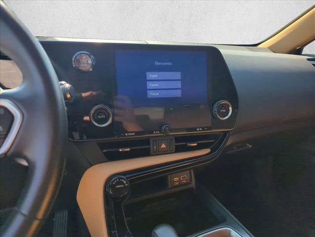 Used 2023 Lexus NX 250 FWD w/ Towing Package (2000 Lbs) image 13