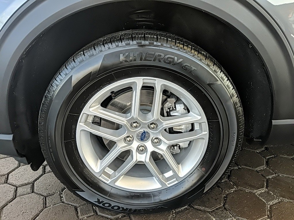 Certified 2025 Ford Explorer Active image 11