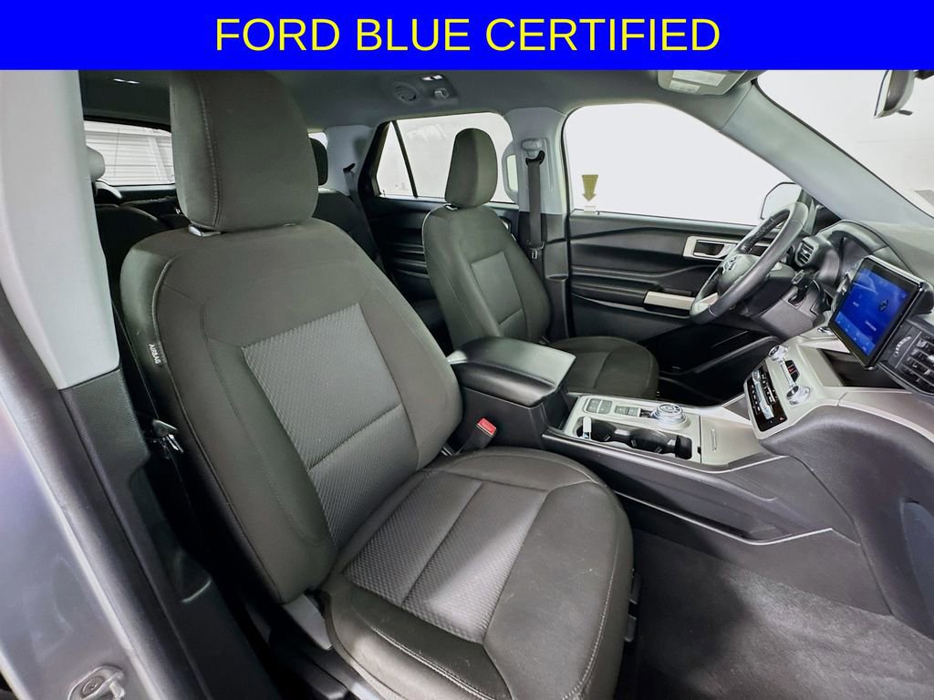 Certified 2022 Ford Explorer XLT image 28
