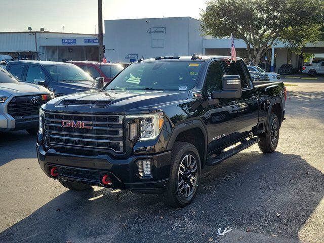 Used 2022 GMC Sierra 2500 AT4 w/ AT4 Premium Plus Package AWD/4WD image 3