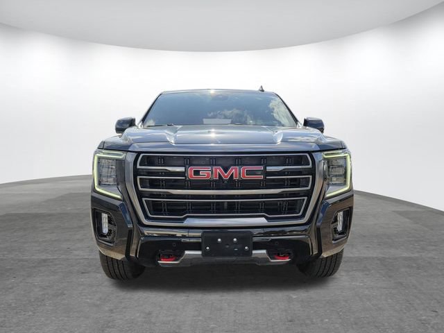 Used 2023 GMC Yukon AT4 w/ Technology Package AWD/4WD image 2