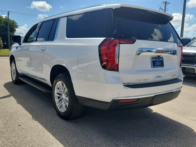 Used 2024 GMC Yukon XL SLT w/ SLT Premium Package AWD/4WD image 4