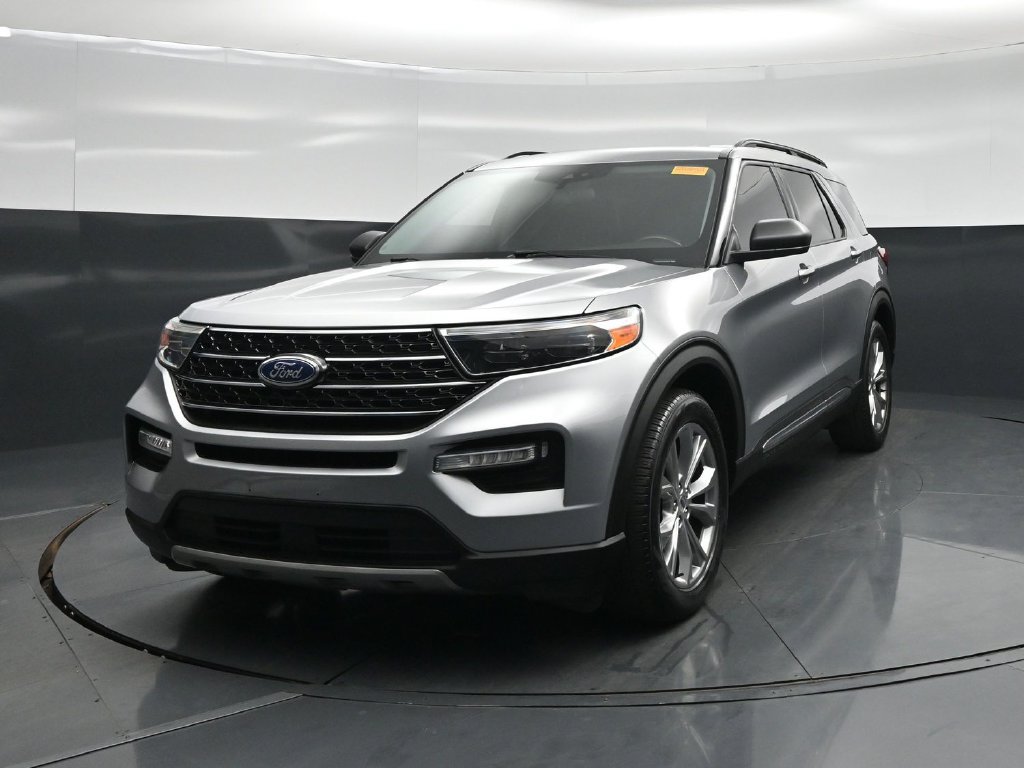 Certified 2021 Ford Explorer XLT w/ Equipment Group 202A RWD image 50