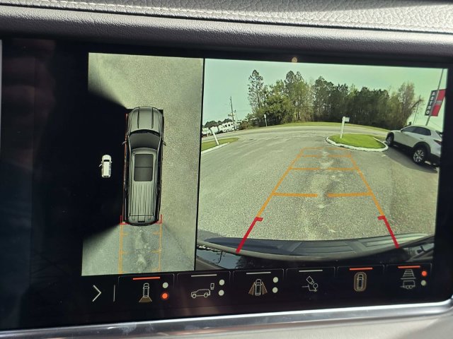 Used 2024 GMC Yukon Denali Ultimate AWD/4WD image 20