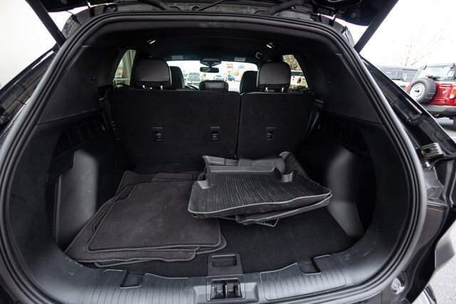 Certified 2025 Ford Escape ST-Line Elite w/ Premium Technology Package AWD/4WD image 5