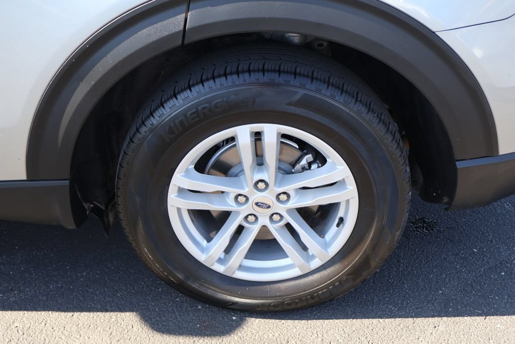 Certified 2024 Ford Explorer XLT RWD image 19