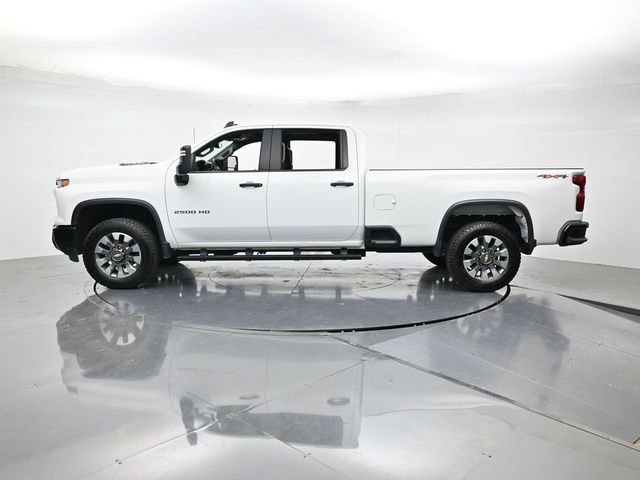 Used 2025 Chevrolet Silverado 2500 Custom AWD/4WD image 7