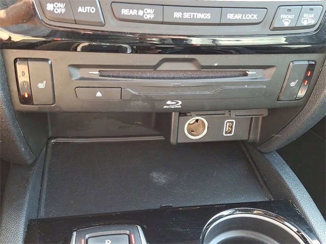 Used 2020 Honda Pilot Touring image 31