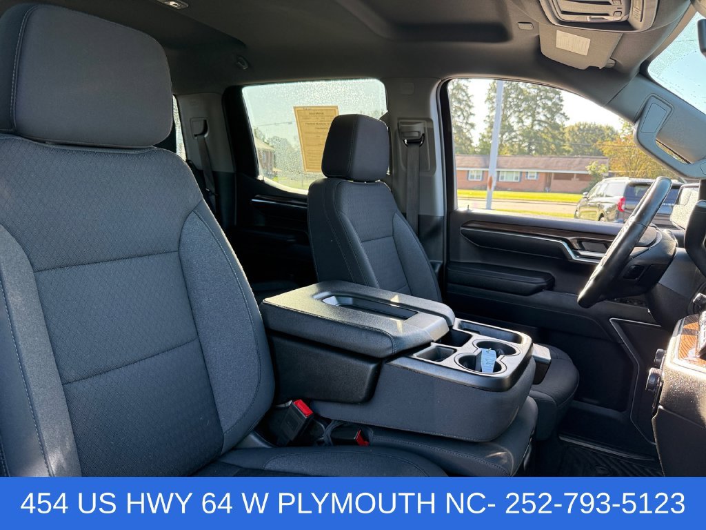 Used 2024 Chevrolet Silverado 1500 LT AWD/4WD image 19
