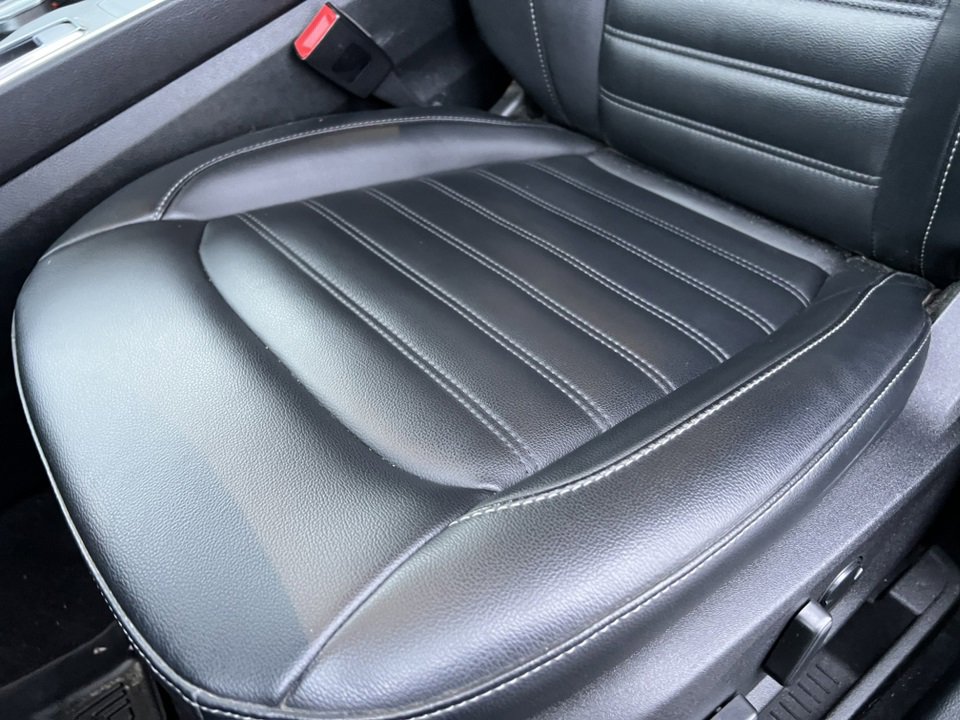 Certified 2022 Ford Edge SEL w/ Convenience Package image 10