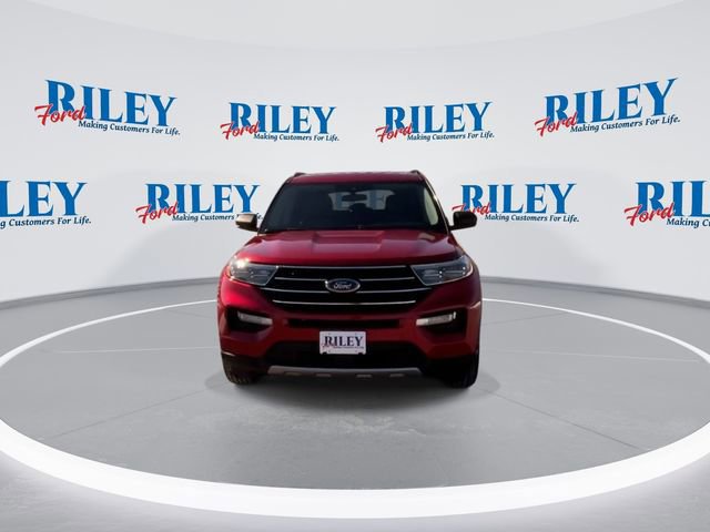 Certified 2021 Ford Explorer XLT w/ Equipment Group 202A image 9
