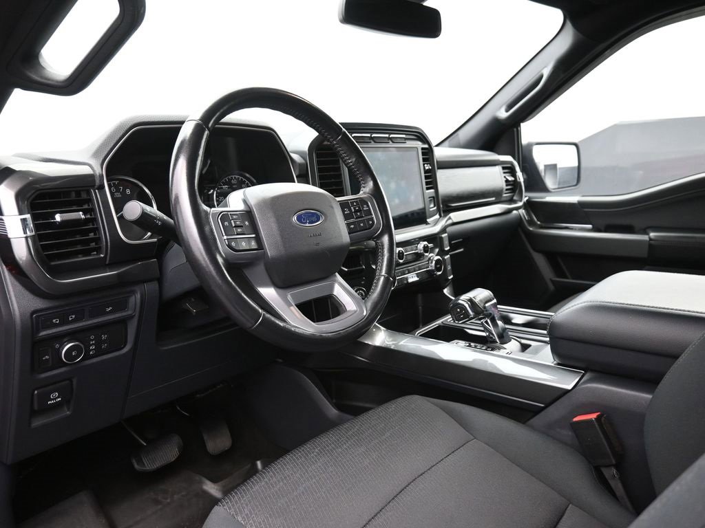 Certified 2022 Ford F150 XLT w/ Equipment Group 302A High image 18