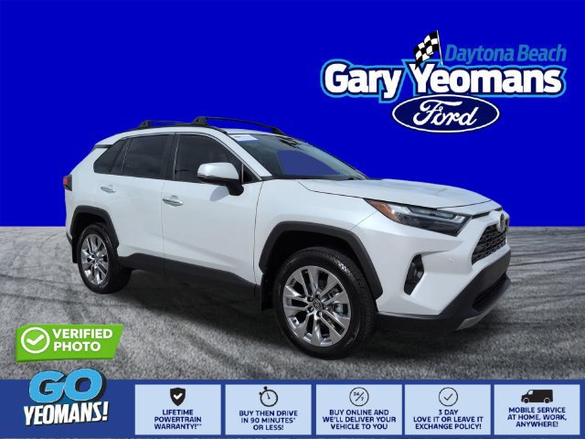 Used 2025 Toyota RAV4 Limited FWD image 1
