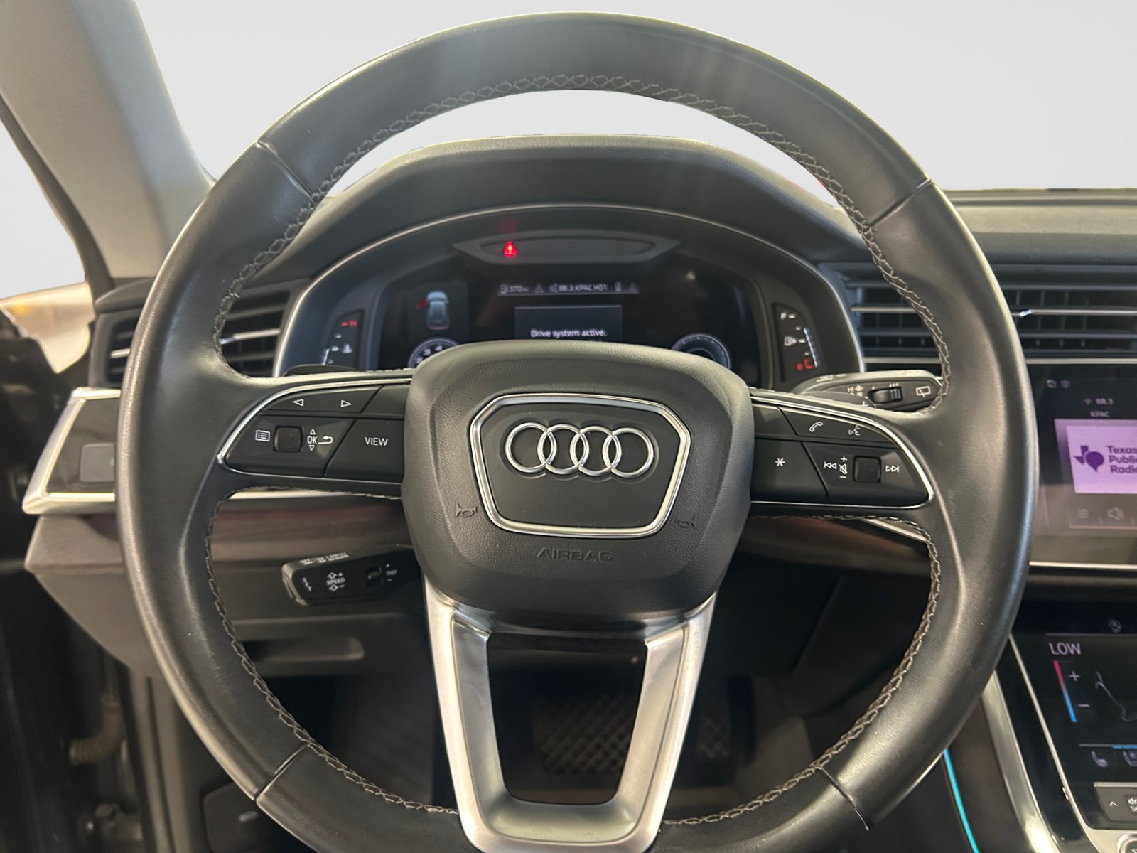 Used 2022 Audi Q8 Premium Plus AWD/4WD image 13