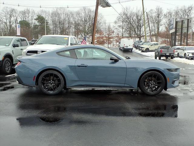 Certified 2024 Ford Mustang Coupe image 6