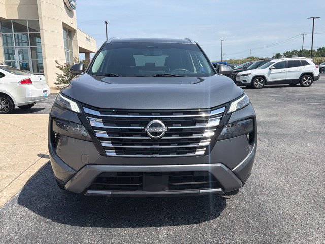Used 2024 Nissan Rogue SL w/ SL Premium Package FWD image 2