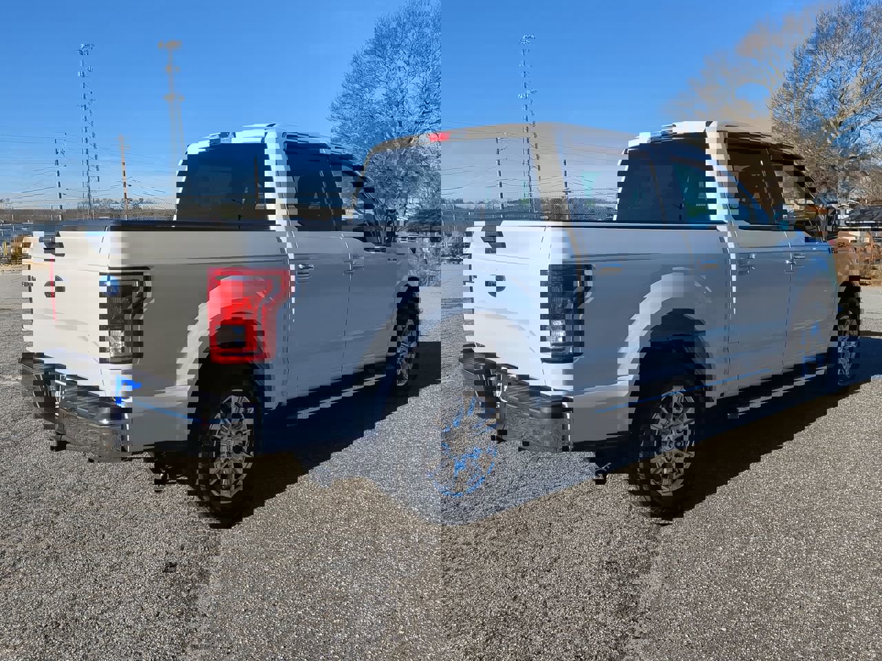 Certified 2017 Ford F150 XLT w/ Equipment Group 301A Mid image 4