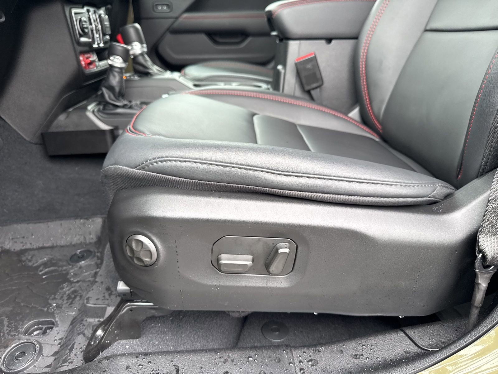 Used 2026 Jeep Wrangler Rubicon image 43