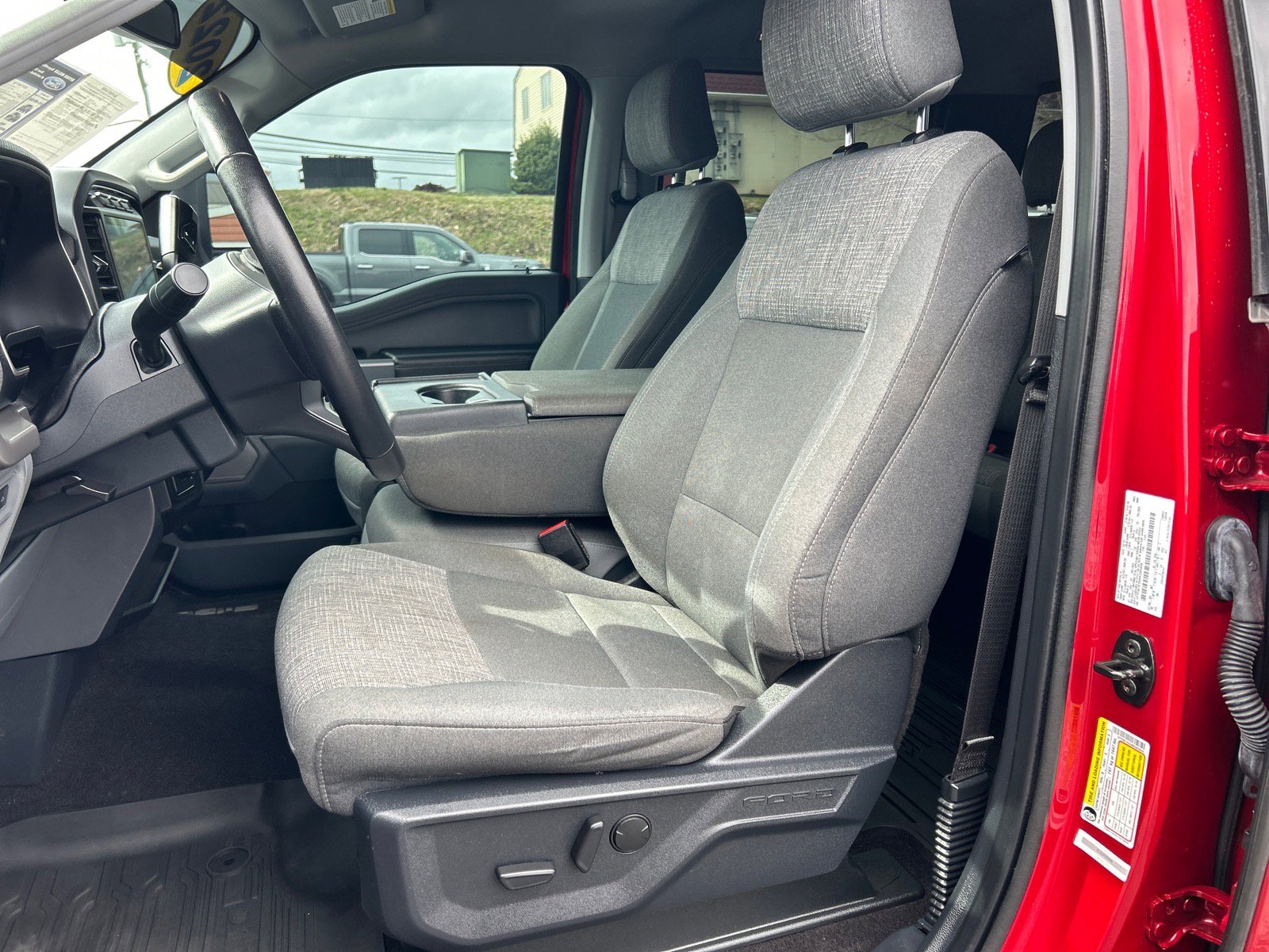 Certified 2022 Ford F150 XLT w/ Equipment Group 302A High image 7